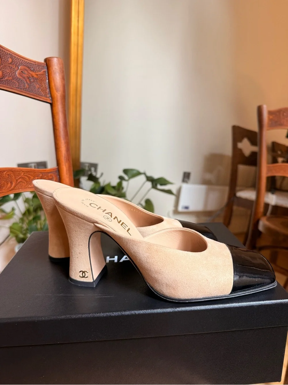 CHANEL slip mules